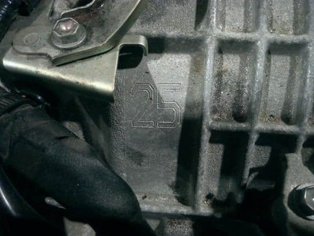 Automatic Transmission TOYOTA Noah 2012 DBA-ZRR70G 3040028032 - Image 2