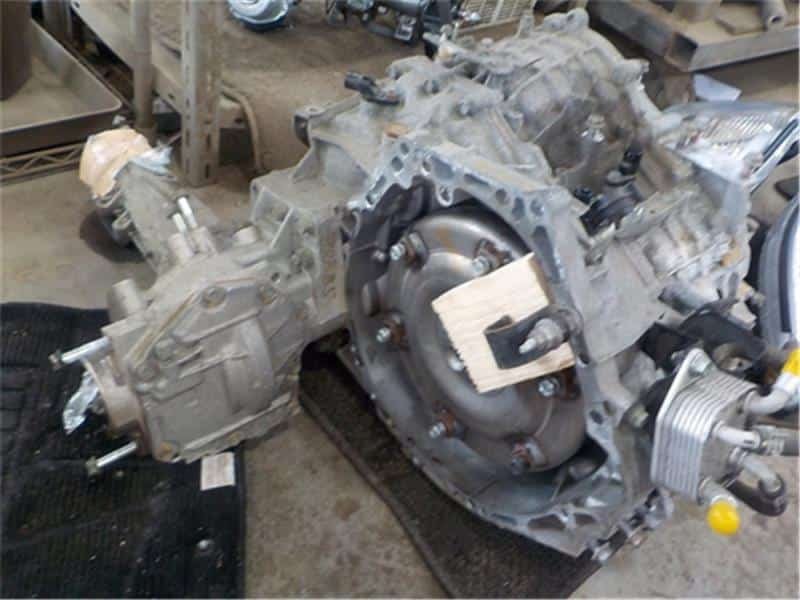 Transmission TOYOTA Esquire 2016 DBA-ZRR85G